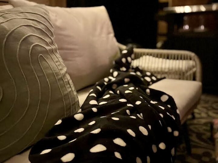 9 Tips To Keep Warm Outdoors – Saving You Energy